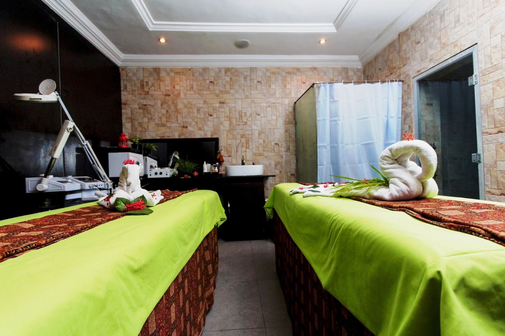 Sunfit - Fitness, Spa, Accommodation Aliayabiagba المظهر الخارجي الصورة